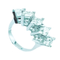 Lois Diamond 2.50 CARAT PIRLANTA BEŞTAŞ YÜZÜK R1300